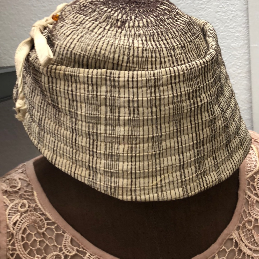 Vintage hat beige and brown